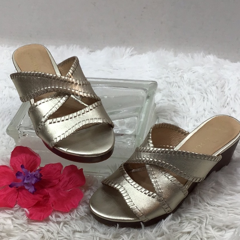 Jack Rogers Jackie gold leather slip on wedge 6.5M